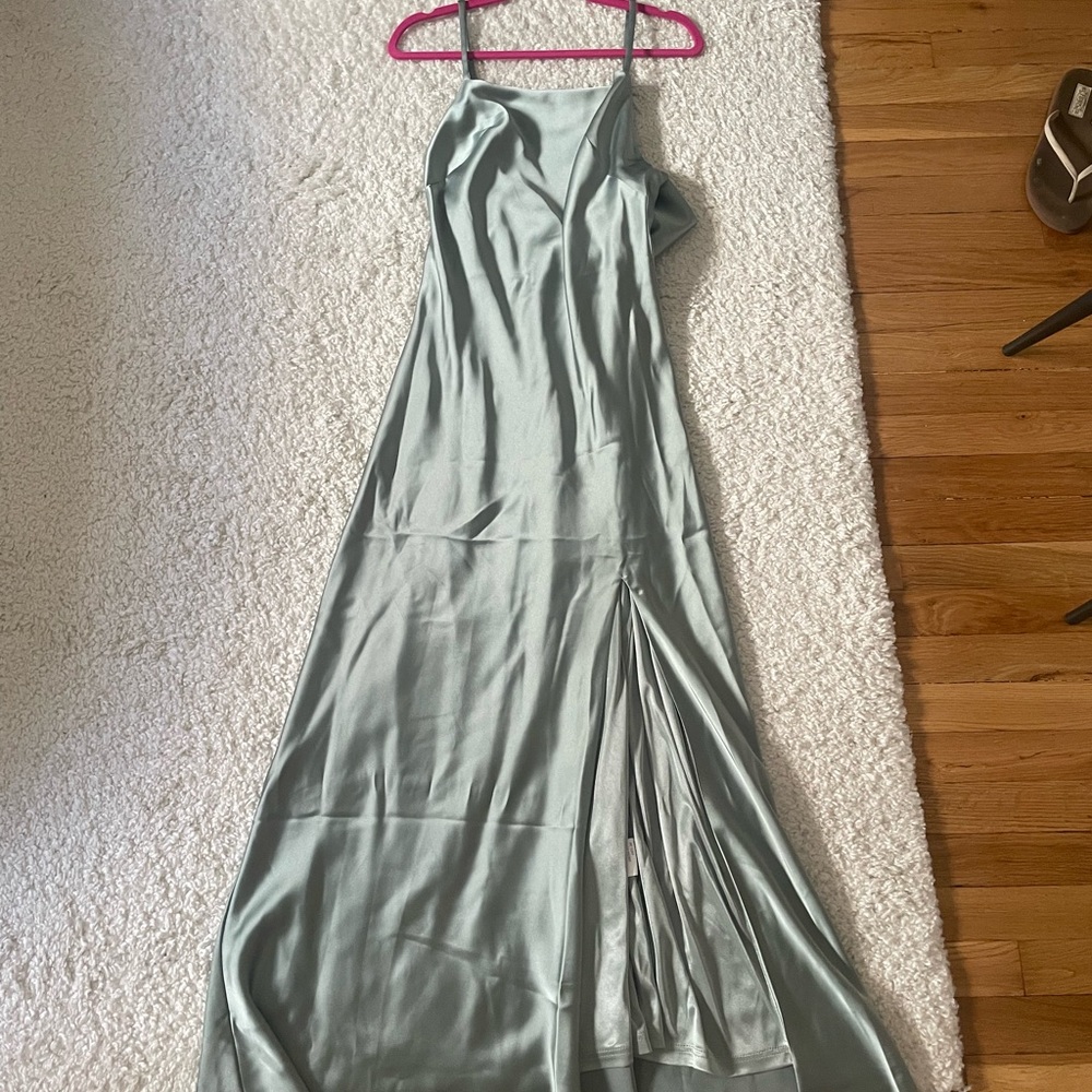 Never Worn Revelry Steph Satin Dress – Sage – Size 8